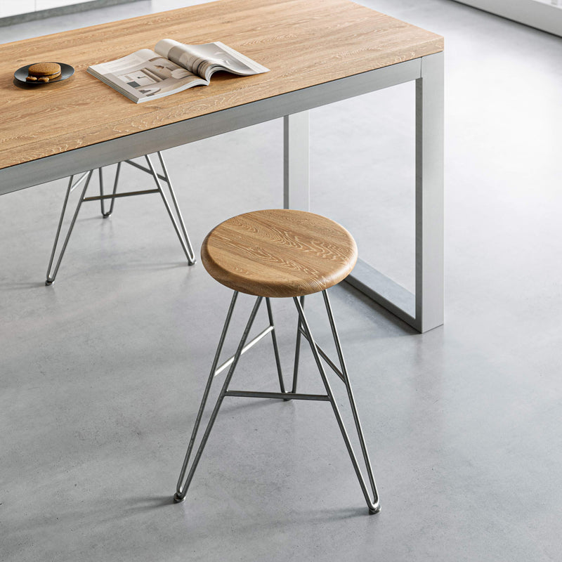 Hairpin Stool, Oak - The Hairpin Leg Co. Trade